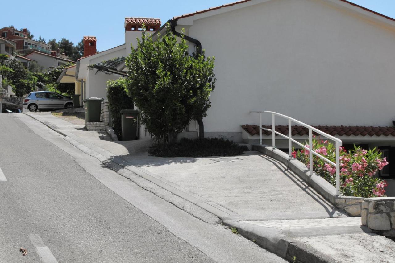Apartments With A Parking Space Rabac, Labin - 2340 المظهر الخارجي الصورة
