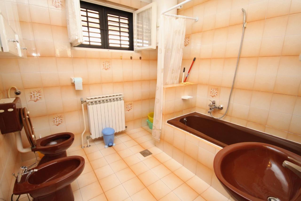 Apartments With A Parking Space Rabac, Labin - 2340 المظهر الخارجي الصورة