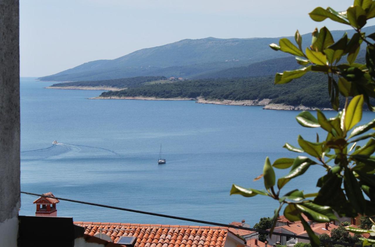 Apartments With A Parking Space Rabac, Labin - 2340 المظهر الخارجي الصورة