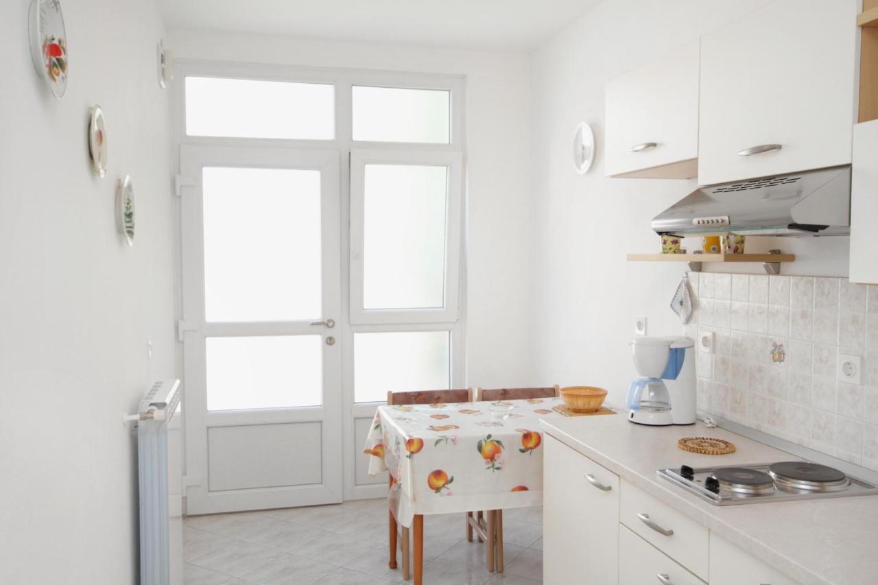 Apartments With A Parking Space Rabac, Labin - 2340 المظهر الخارجي الصورة